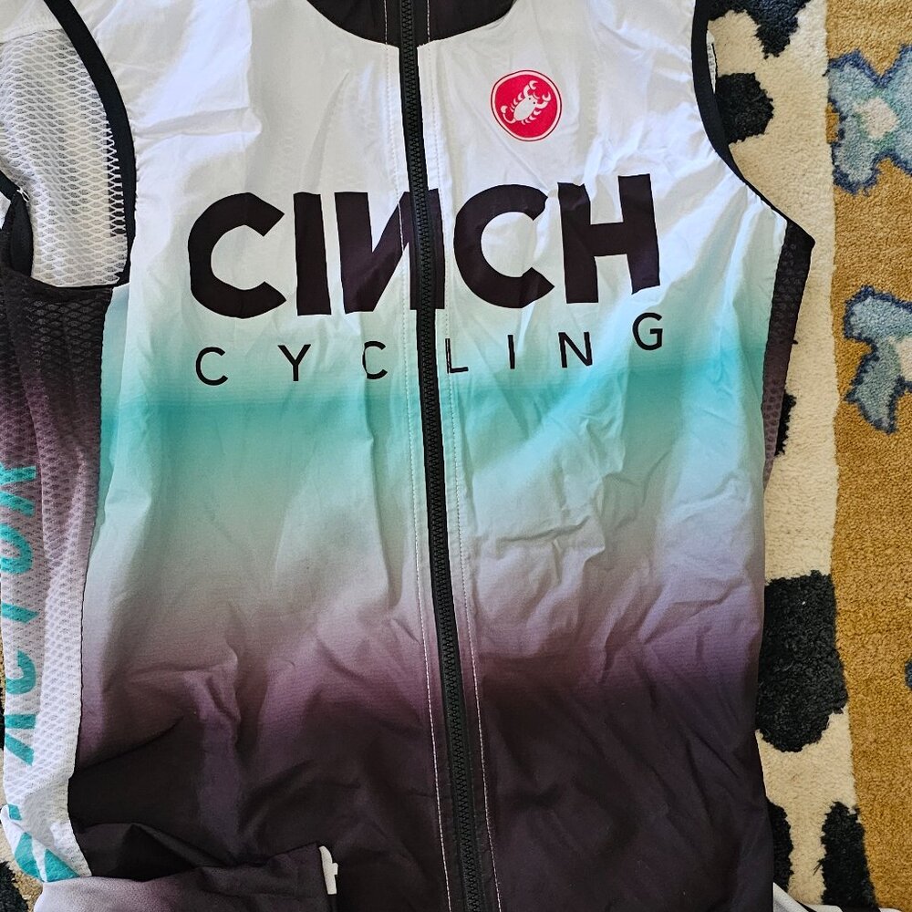 Cycling Kit - image 2